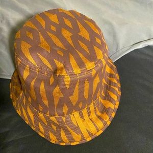 IVY PARK BUCKET HAT